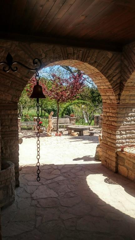 B&B Villa Damiani Brindisi di Montagna Buitenkant foto